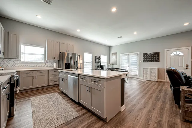 $330,000 | 108 Bay Oaks Drive, La Porte, TX 77571