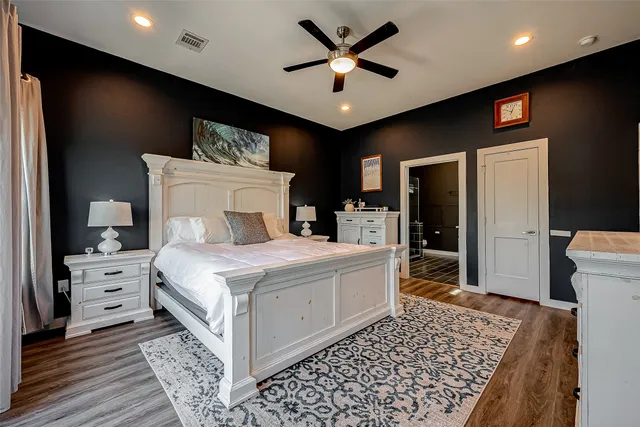 $330,000 | 108 Bay Oaks Drive, La Porte, TX 77571