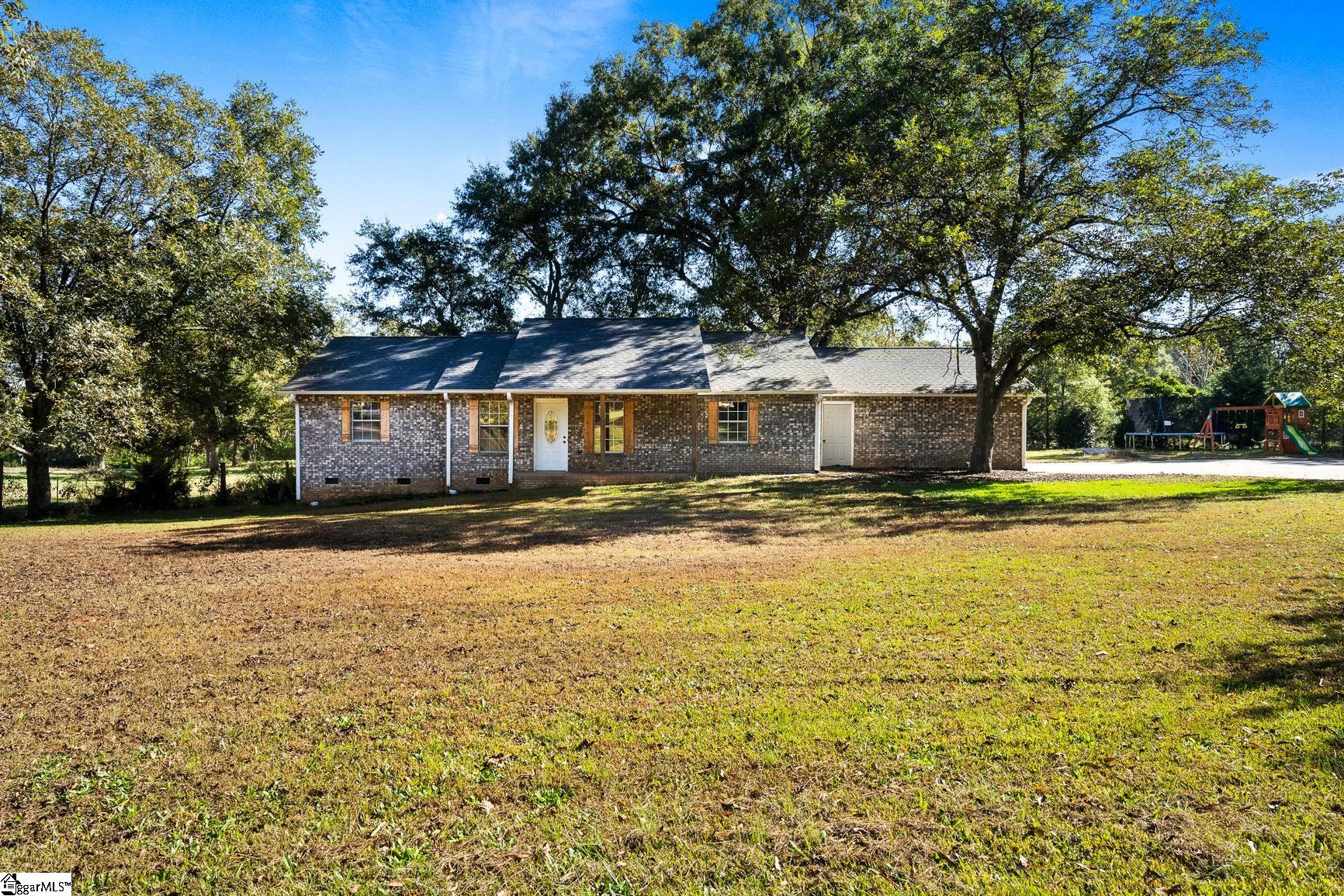 1723 Gerrard Road Anderson, SC 29625 - Photo 2 of 29