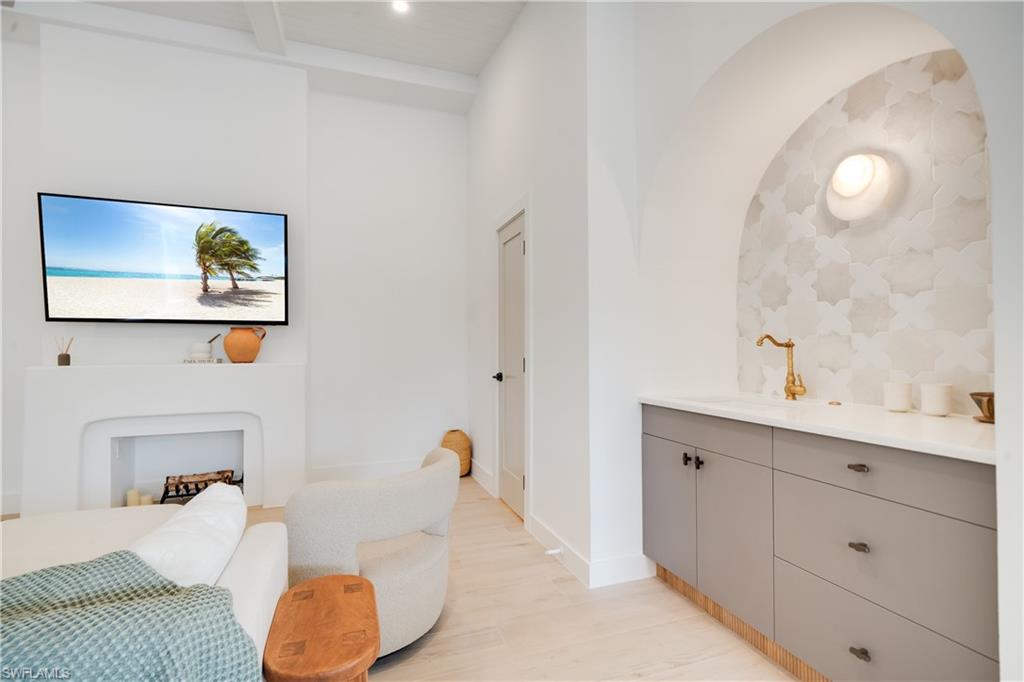 3695 El Segundo Court Naples, FL 34109 - Photo 22 of 37 Gallery Image 22
