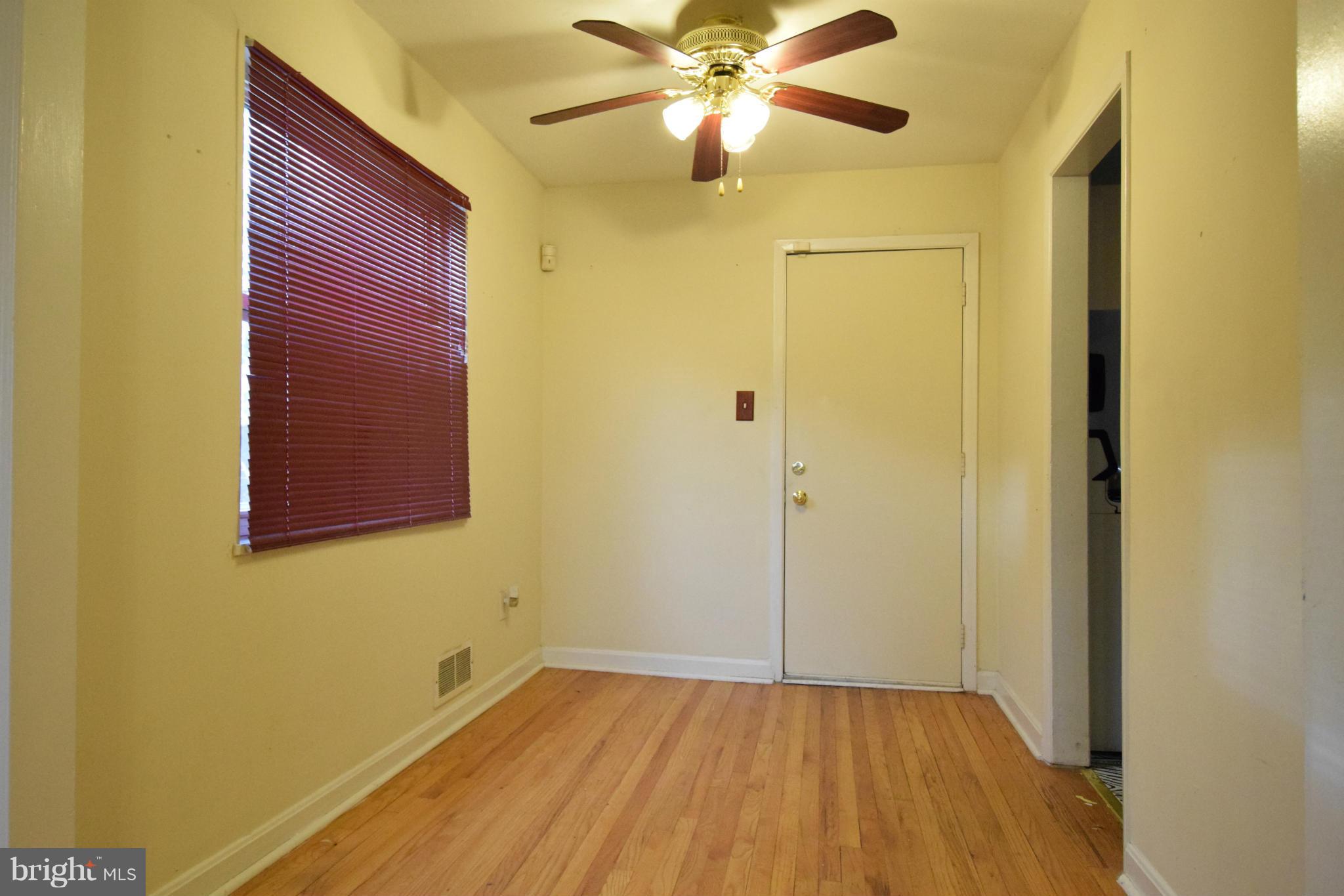 7304 Annapolis Road Hyattsville, MD 20784 - Photo 4 of 18 Dining Room