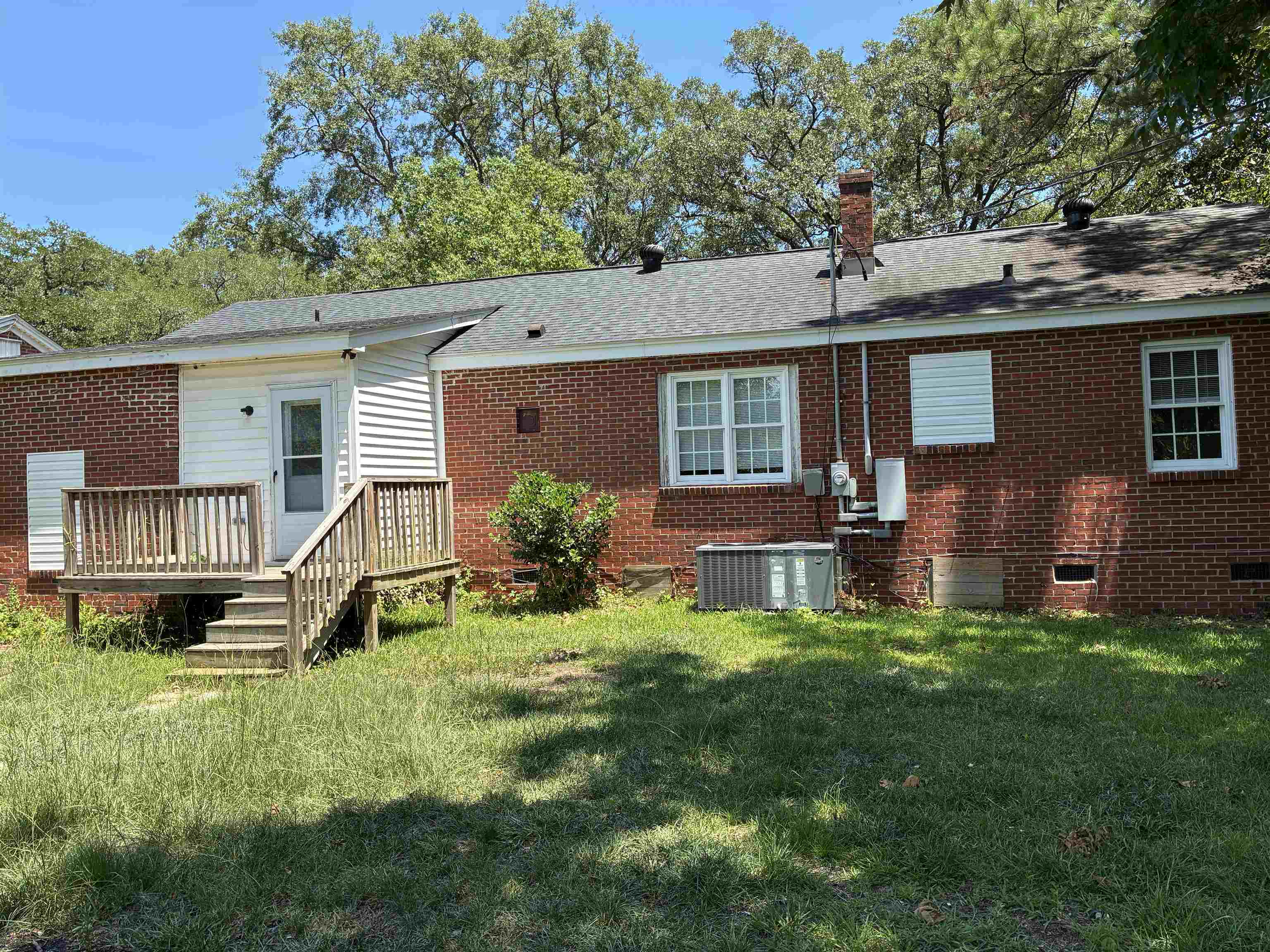 1302 Saville Street Georgetown, SC 29440 - Photo 7 of 47