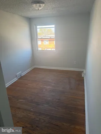 $1,500 | 1308 Harshaw Road, Brookhaven, PA 19015