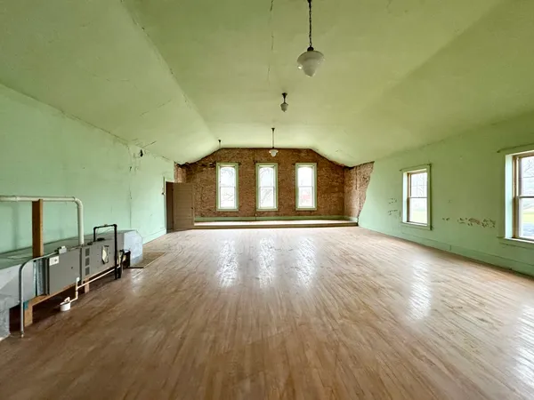 a view of livingroom and window