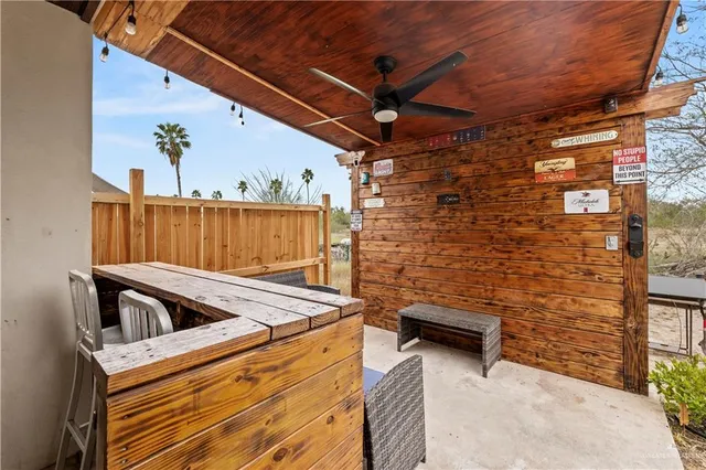 a view of outdoor space