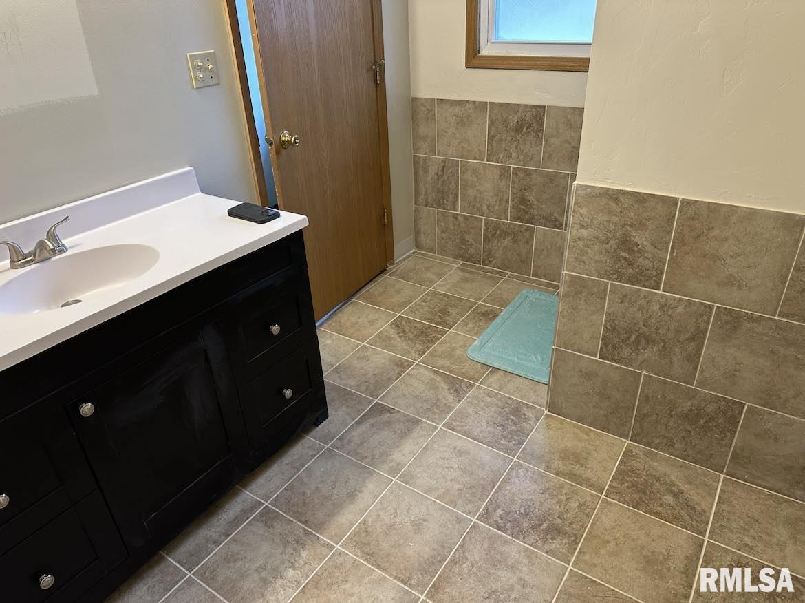 308 West Adams Road Macomb, IL 61455 - Photo 8 of 18 Gallery Image 8