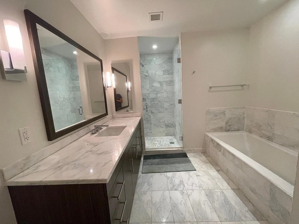 580 Washington Street, Unit 6D Boston, MA 02111 - Photo 12 of 17