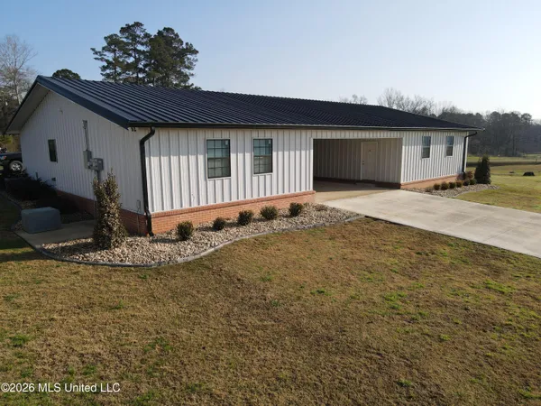 $1,500,000 | 612 Highway 51, Bogue Chitto, MS 39629