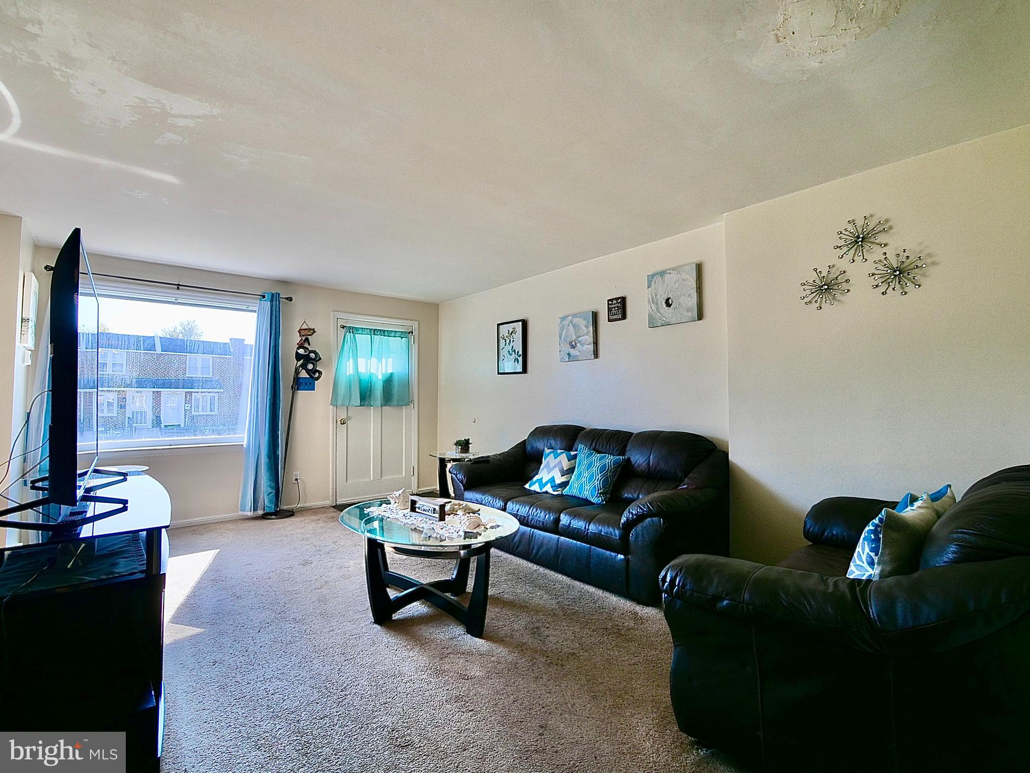 2078 Kent Road Folcroft, PA 19032 - Photo 4 of 23 Gallery Image 4
