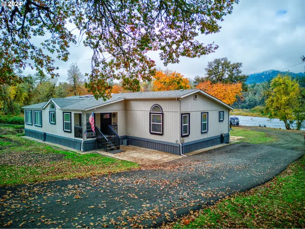 $629,900 | 2665 Whistlers Park Road, Roseburg, OR 97470