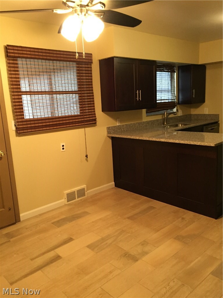 15904 Henley Road Cleveland, OH 44112 - Photo 5 of 16