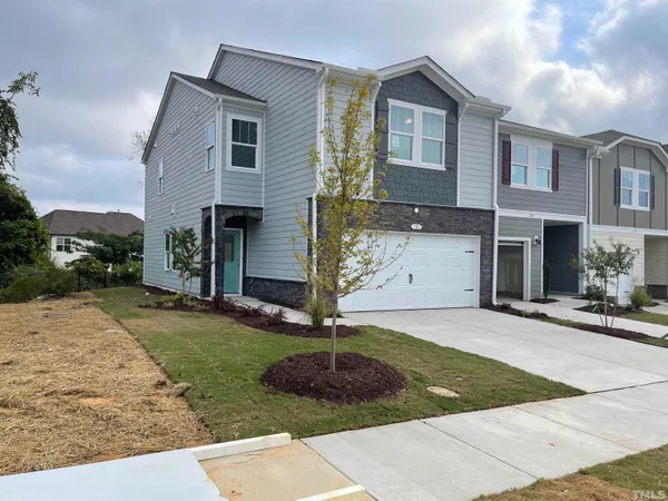 $1,995 | 101 Joneshaven Drive, Fuquay-Varina, NC 27526