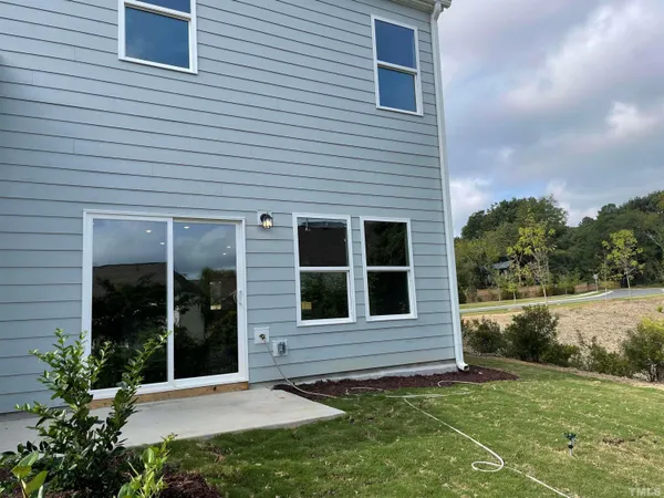 $1,995 | 101 Joneshaven Drive, Fuquay-Varina, NC 27526