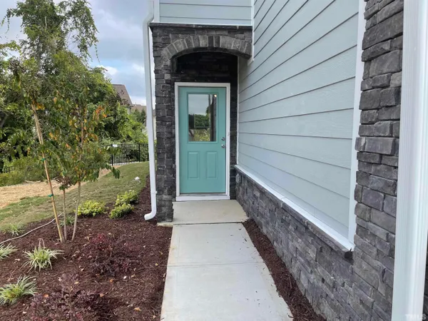 $1,995 | 101 Joneshaven Drive, Fuquay-Varina, NC 27526