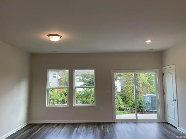 $1,995 | 101 Joneshaven Drive, Fuquay-Varina, NC 27526