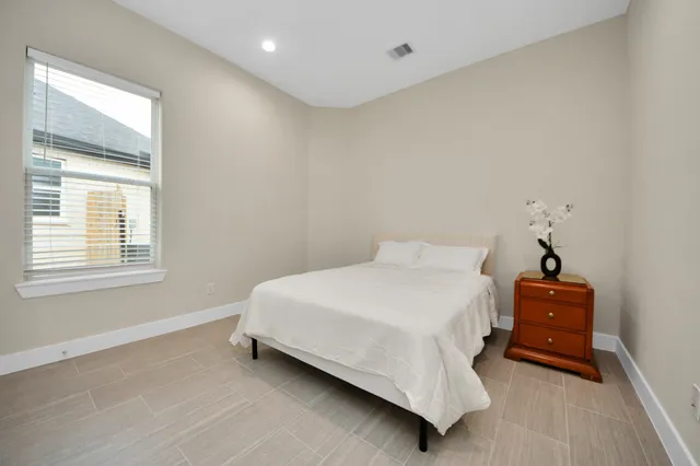 a view of a backyard with plants