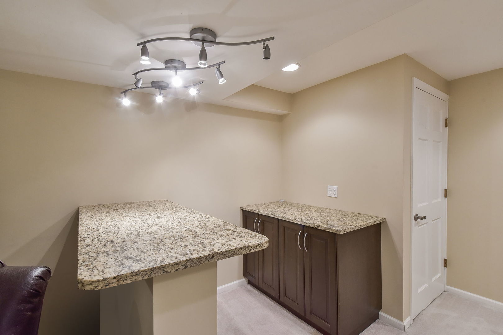 609 Pearces Ford Road Oswego, IL 60543 - Photo 33 of 54 Gallery Image 33