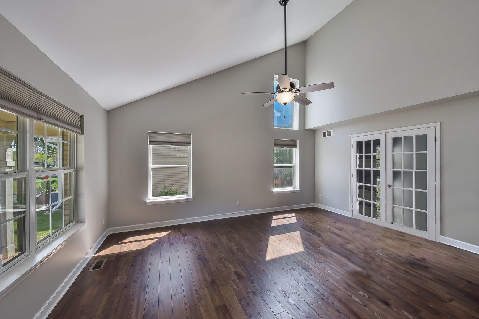 609 Pearces Ford Road Oswego, IL 60543 - Photo 9 of 54 Gallery Image 9