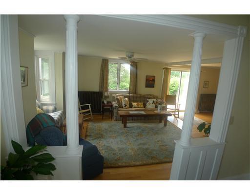 16 Lakeview Road West Boothbay Harbor, ME 04575 - Photo 12 of 19 Living Room.
