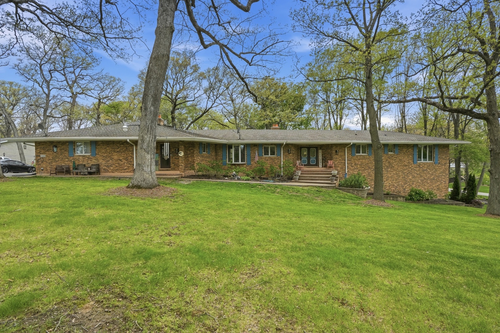 27250 Dutton Road Beecher, IL 60401 - Photo 1 of 44 Gallery Image 1