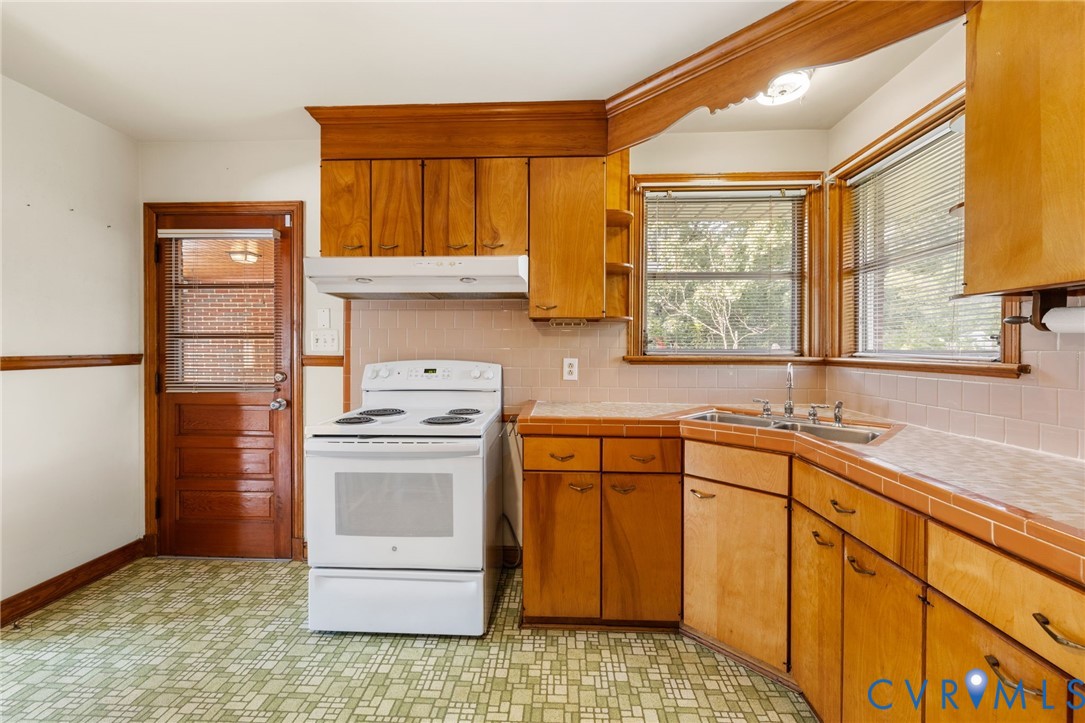 4029 Flintridge Road Richmond, VA 23235 - Photo 11 of 27