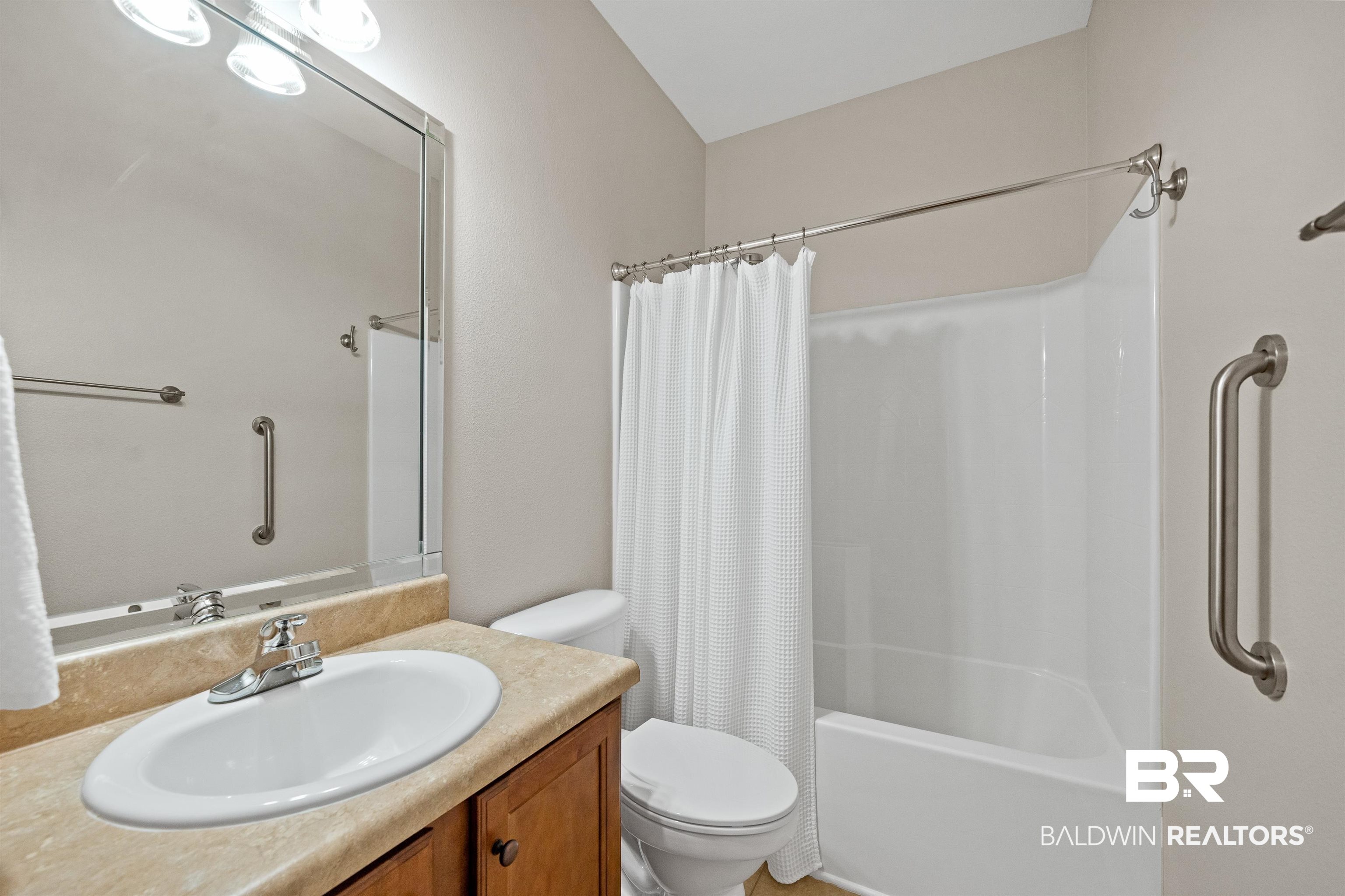 24114 Limerick Lane Daphne, AL 36526 - Photo 21 of 36 Hall Bath