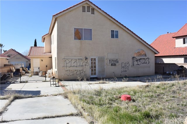 1725 Le Niche Lancaster, CA 93535 - Photo 9 of 10