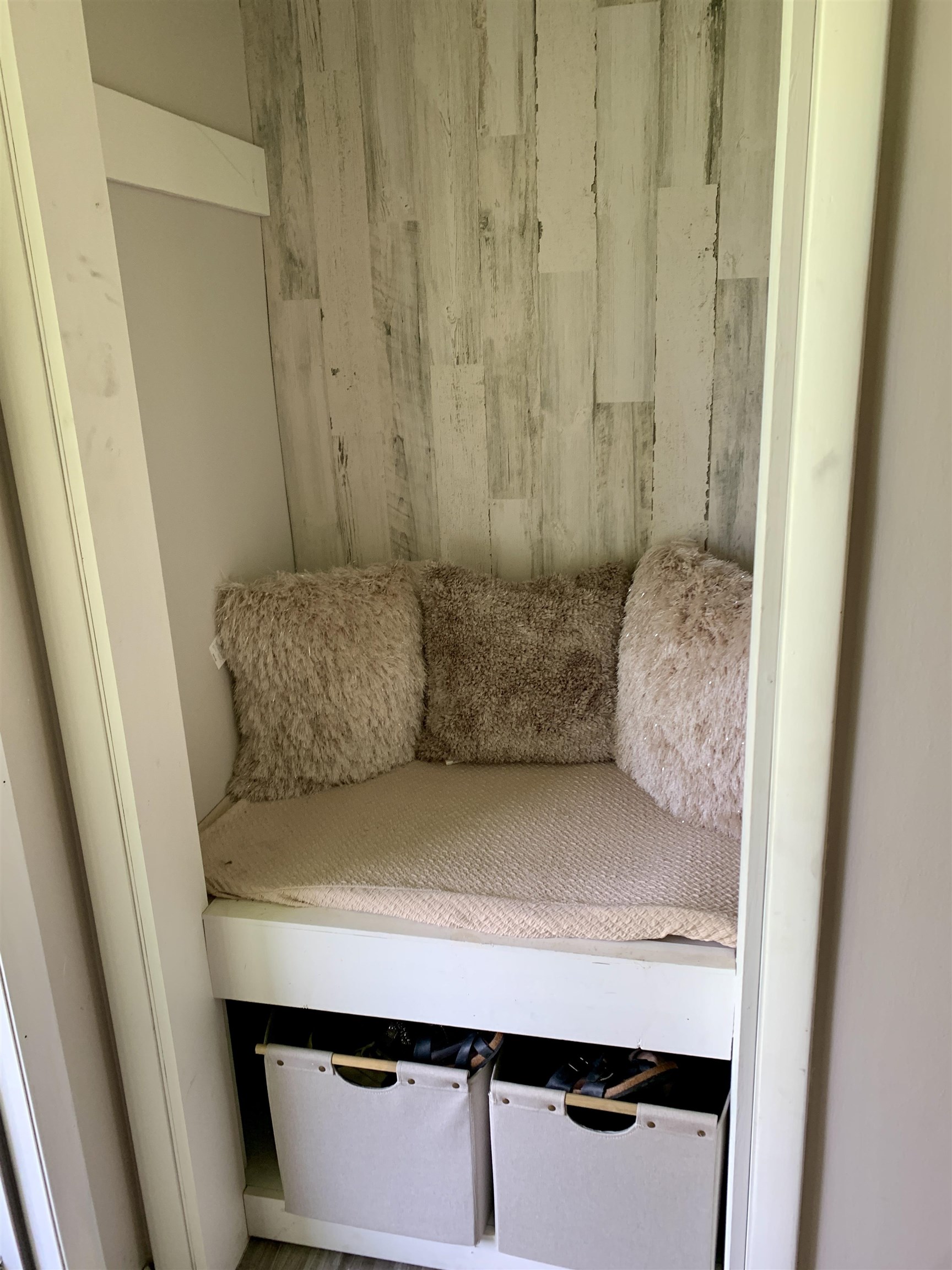 10765 Peet Road Chesaning, MI 48616 - Photo 11 of 34 50142626-708d80c4-0c29-462e-ad73-b3d3ffcd5de1.JPG