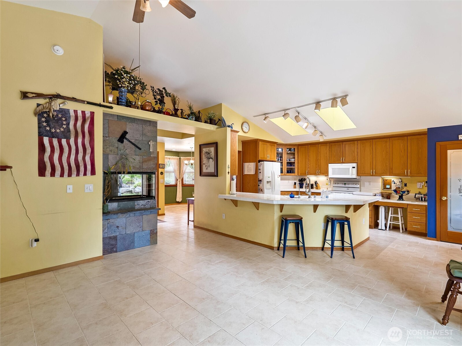 711 South Tulloch Road Snohomish, WA 98290 - Photo 9 of 36 Gallery Image 9