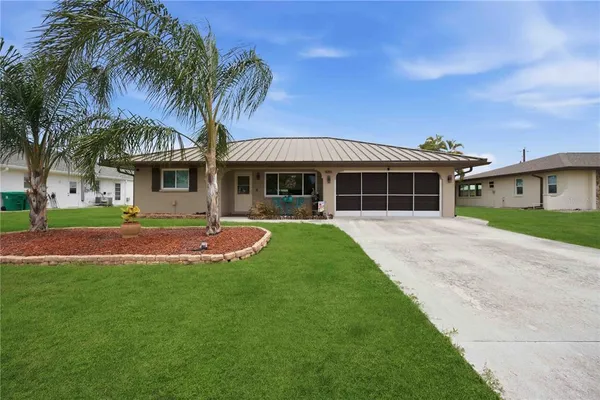 $279,900 | 10068 Amelia Avenue, Englewood, FL 34224