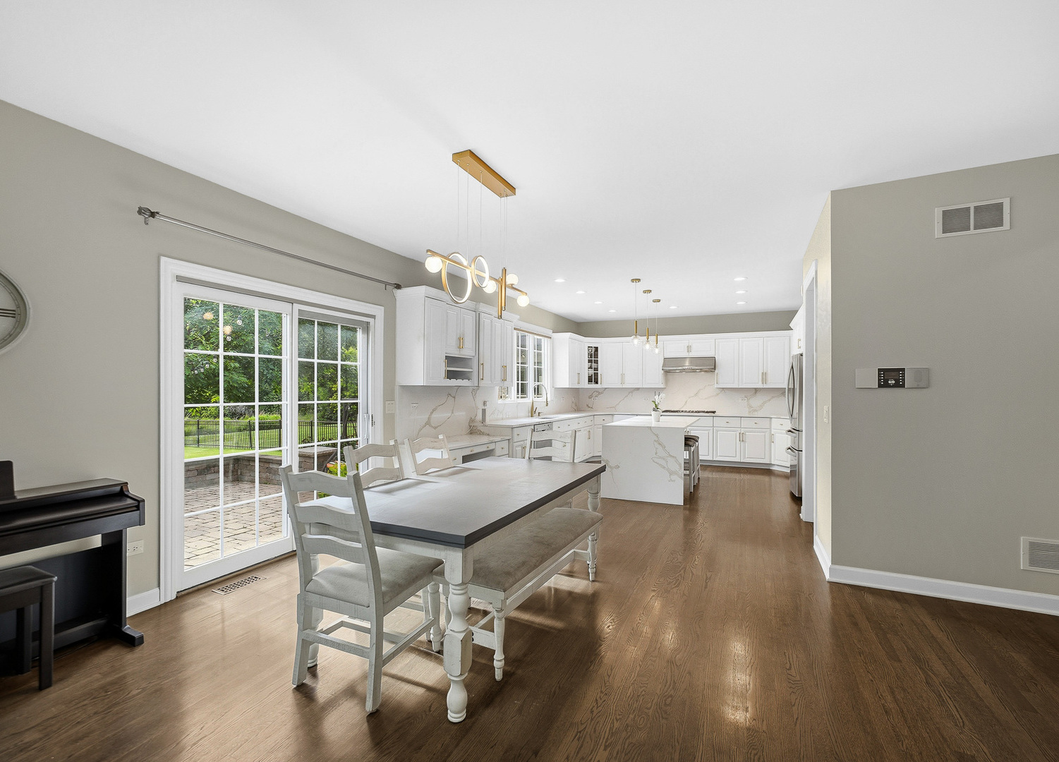 6430 Clarendon Hills Road Willowbrook, IL 60527 - Photo 8 of 46