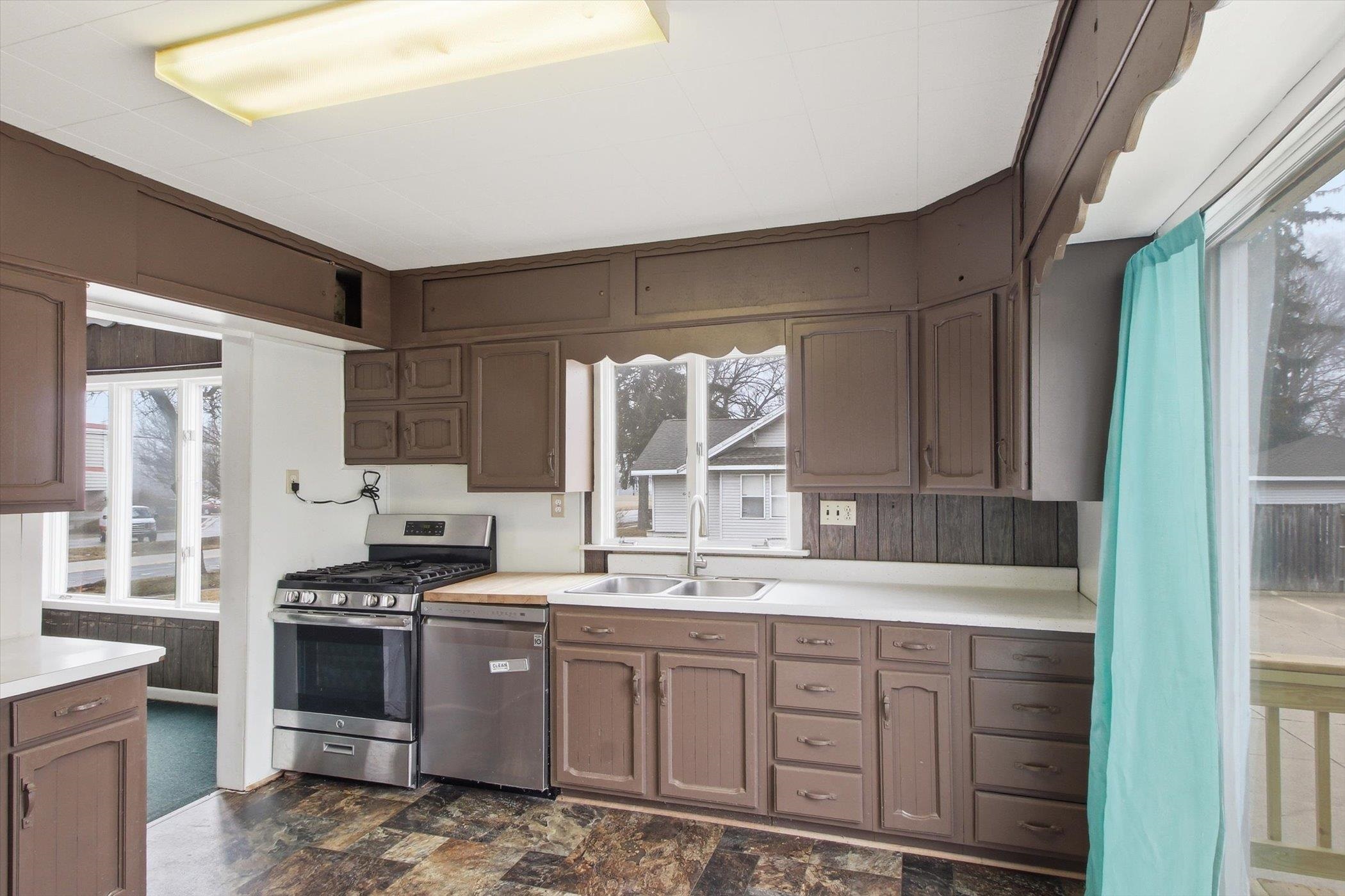 430 Bridge Avenue Alma, MI 48801 - Photo 12 of 66