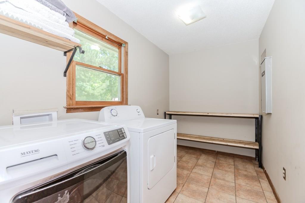 750 Jett Roberts Road Jefferson, GA 30549 - Photo 24 of 37 a utility room with dryer and washer