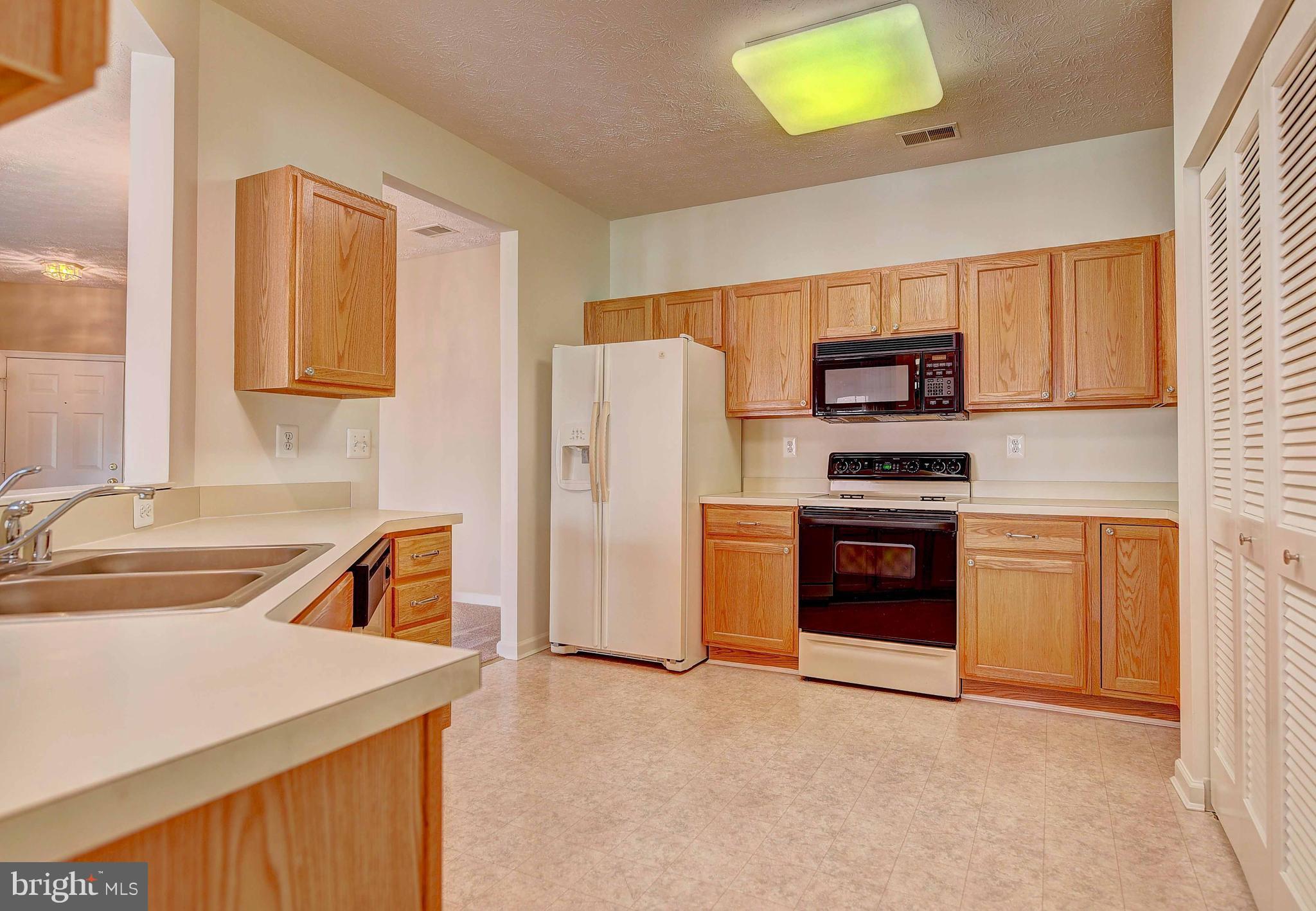 9603 Haven Farm Road, Unit H Perry Hall, MD 21128 - Photo 6 of 28 Kitchen
