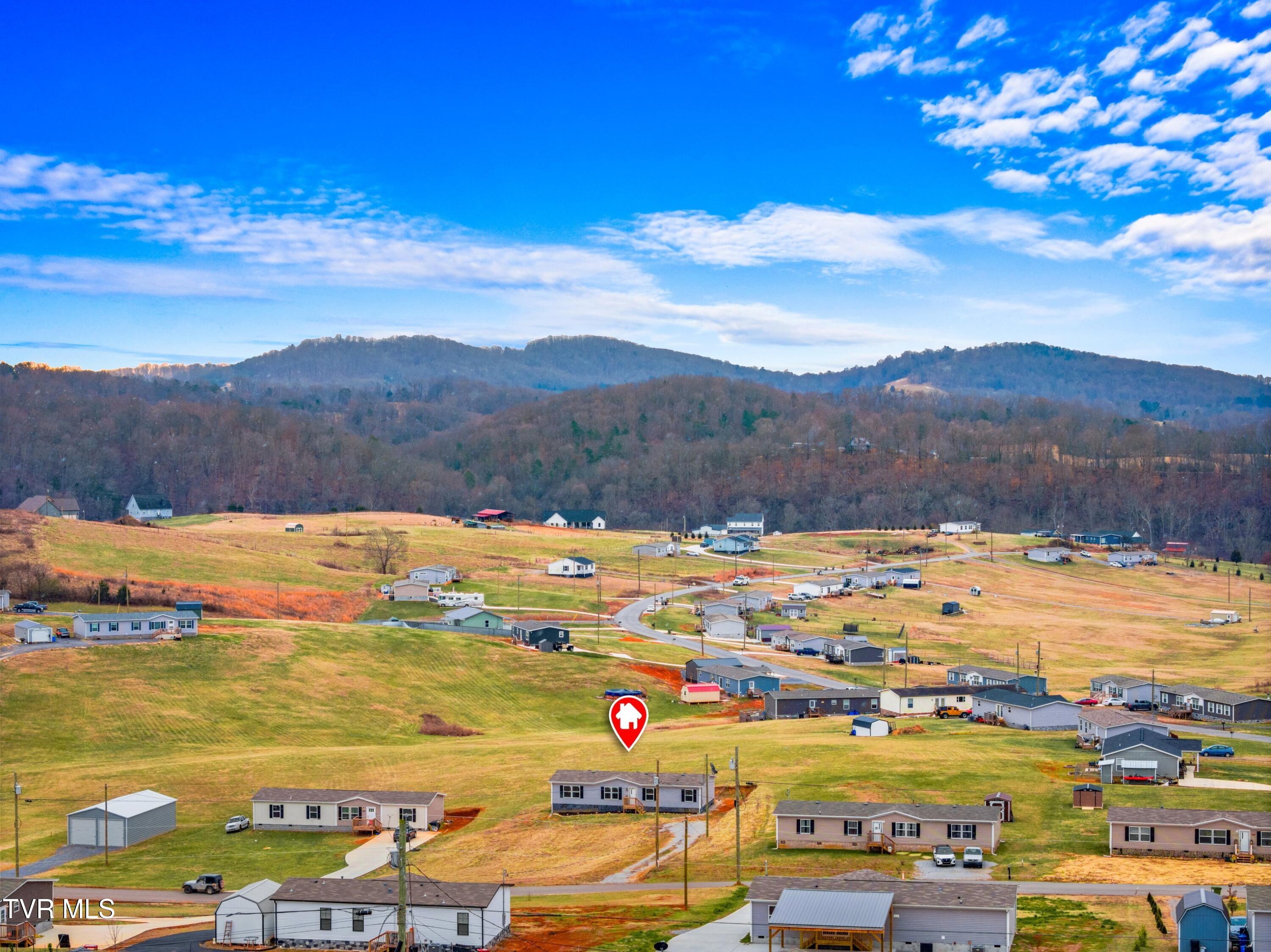 162 Schertz Lane Rutledge, TN 37861 - Photo 5 of 28 004-162SchertzLane-Rutledge-TN-37861-SMA
