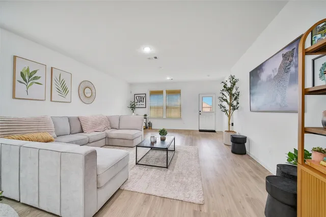 $325,000 | 21126 Turtle Gln Lane, Cypress, TX 77433