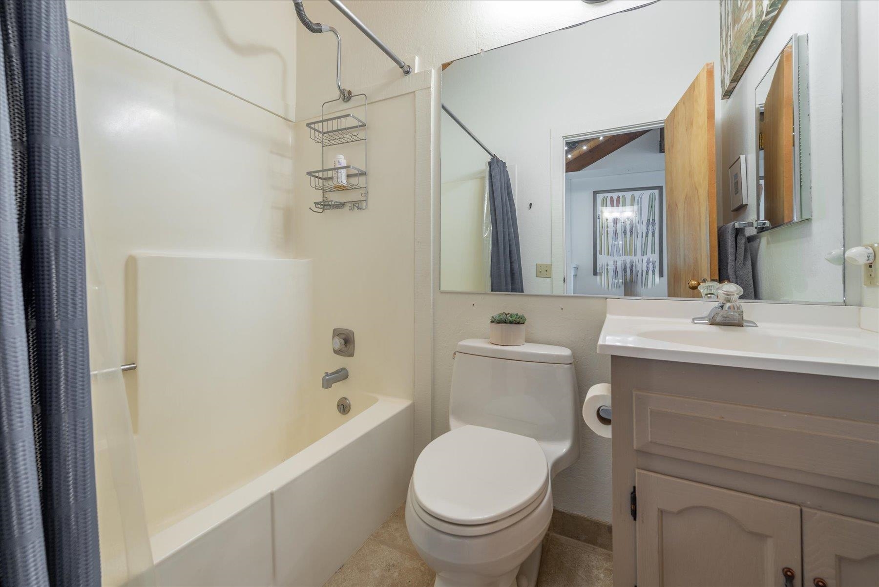 6133 Feather Ridge Truckee, CA 96161 - Photo 13 of 28