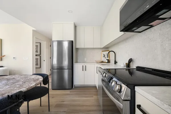 $7,015 | 65 Dupont Street, Unit 733 | Greenpoint