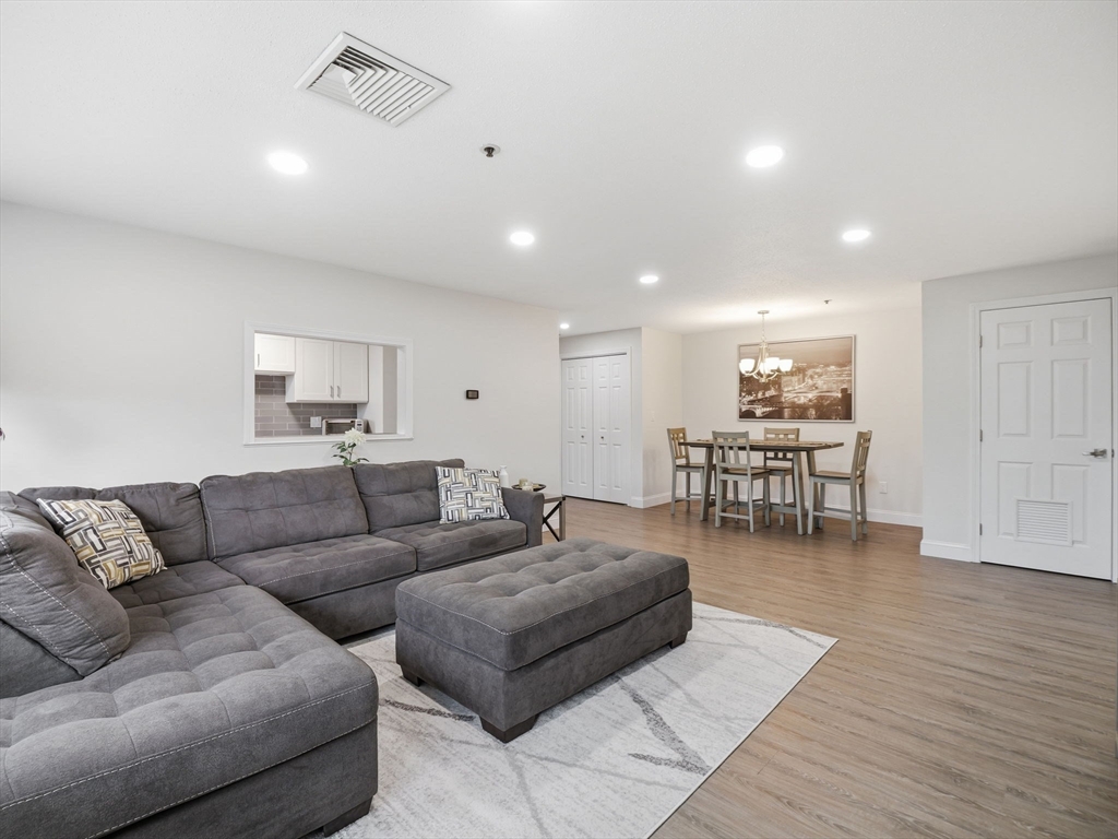 38 Dunham Road, Unit 310 Beverly, MA 01915 - Photo 11 of 41