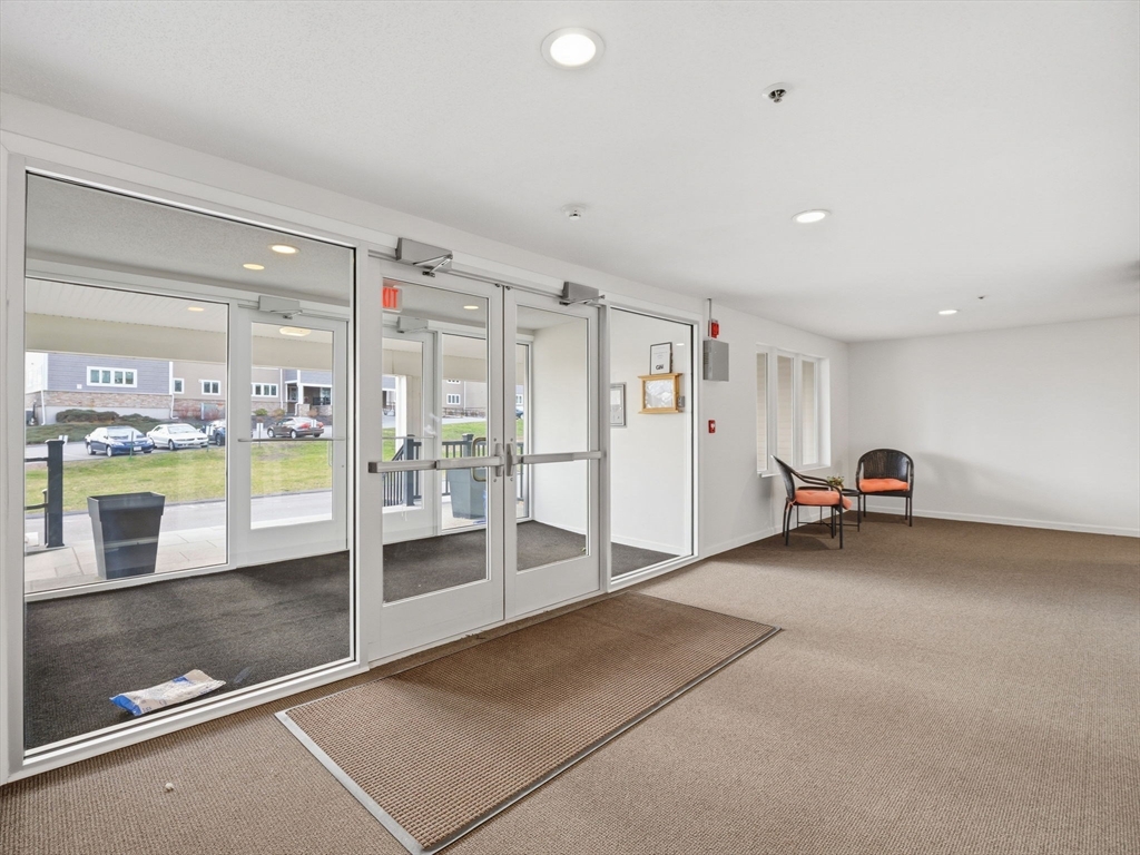 38 Dunham Road, Unit 310 Beverly, MA 01915 - Photo 34 of 41