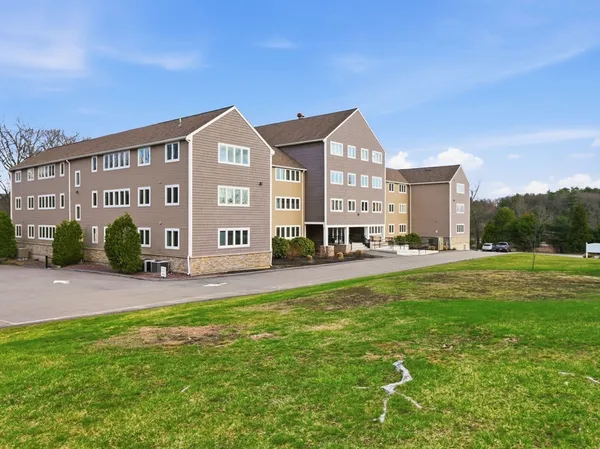 $399,900 | 38 Dunham Road, Unit 310, Beverly, MA 01915