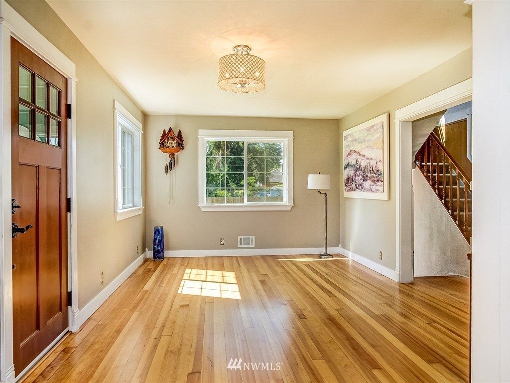 719 R Street Northeast Auburn, WA 98002 - Photo 6 of 23