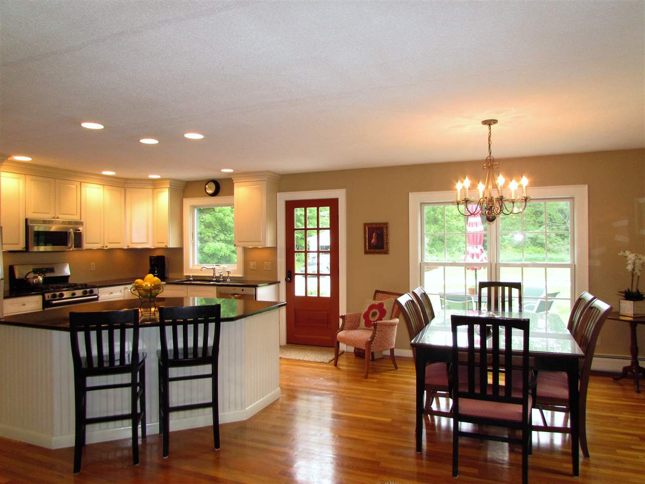 54 Packard Road Jericho, VT 05465 - Photo 6 of 22