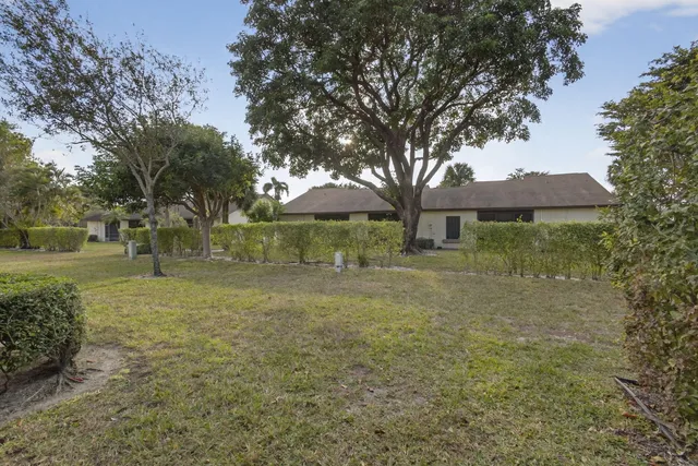 $209,900 | 3593 Crab Apple Trail, Unit B, Lake Worth, FL 33467