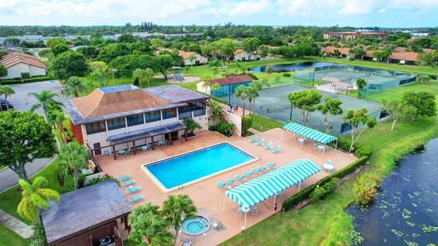 $209,900 | 3593 Crab Apple Trail, Unit B, Lake Worth, FL 33467