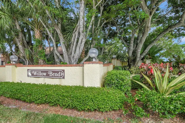 $209,900 | 3593 Crab Apple Trail, Unit B, Lake Worth, FL 33467