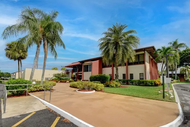 $209,900 | 3593 Crab Apple Trail, Unit B, Lake Worth, FL 33467