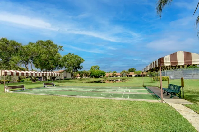 $209,900 | 3593 Crab Apple Trail, Unit B, Lake Worth, FL 33467