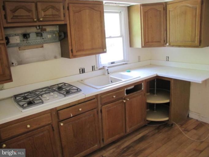 14429 Good Hope Road Silver Spring, MD 20905 - Photo 6 of 9 Kitchen