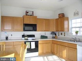 425 Hatteras Road East Fallowfield, PA 19320 - Photo 3 of 6 Gallery Image 3